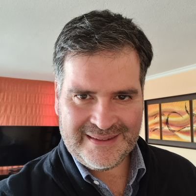 pavezrodrigo's profile picture. metalero de pelo corto. Sé una cantidad de datos freak que me aportan cero ingresos. No soy el coronel de carabineros