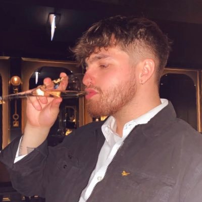 Amateur Call Of Duty player/twitch affiliate https://t.co/D3lyHN2qL0 | Flex for @_TeamZR | 23 years young | Norwich