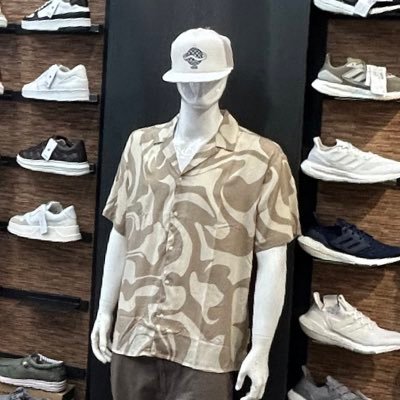 BusinessGuyOnX's profile picture. Threads about Business/Entrepreneurship.