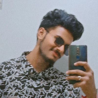 namoh_om___'s profile picture. Just a kid, who's developer by day, a musician by night and a fitness freak in between :)