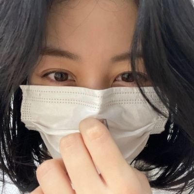 valeria22266250's profile picture. kpop gg stan 💐