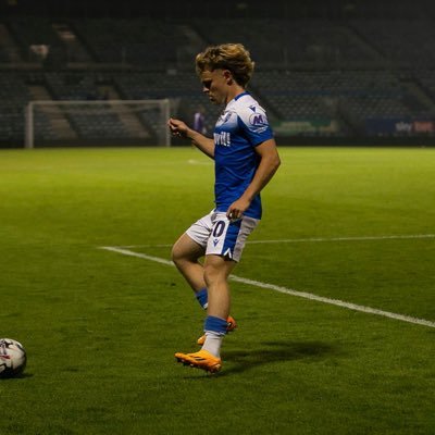 Footballer @TheGillsFC