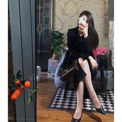 MirandaBob49071's profile picture. 已婚人妻，来推特只为寻找刺激