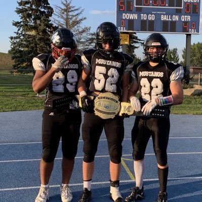 2025🇨🇦.LB/RB | 6’3 207 lbs | 4.81 40 yard dash | George McDougall high school | #6 ranked Lb in🇨🇦 #2 in Alberta | https://t.co/1hXJeCpkRq