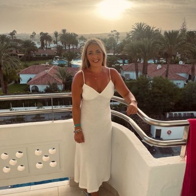 taylormeakin's profile picture. 