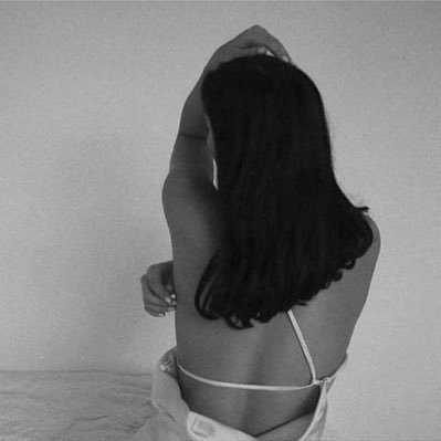 NonaOmar220's profile picture. أَتيت هُنا كي أَكون بَعيدًا عن جميع من أَعرفهم✨