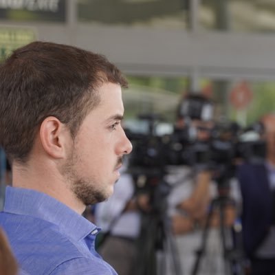 Periodista. Ara a premsa de @Xativa. Vicepresident de Cultura de la @JLFXATIVA, jugador d'escacs i àrbitre de la @FFCV_info.

Les meues opinions són sols meues.