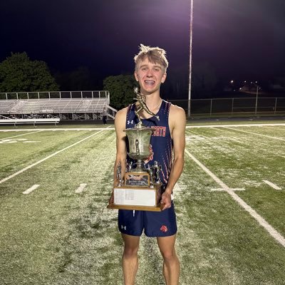 5’11” 150lb | 2024 Belvidere North High School | 4.0 GPA High Honor Roll | 3 Sport Athlete | Track & Field All-Conference x2 | 400M Dash State Qualifier x2 |