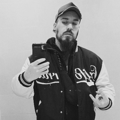 xdanhcx's profile picture. ⭐⭐⭐ 🐔
Music/
Technology/
Sport/
Horror/
Front & animation.