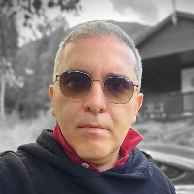 sadegh_samiei's profile picture. All life is problem solving