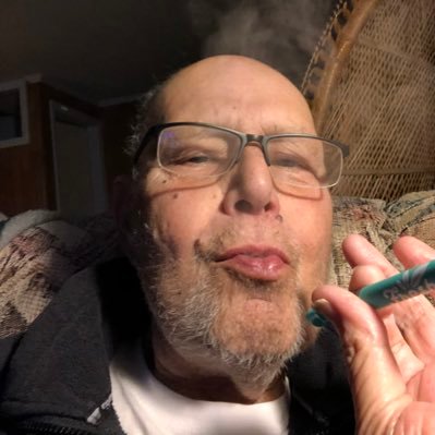 Retired 74yo Grandpa Stage 4 cancer terminally Ill & Cannabis enthusiast The Disco Biscuits, #B4L, Deadhead, Phish 🌲👽🌲