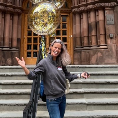 PhD Candidate @TC_EEProgram, @808fellows, @FulbrightTeach, @pulitzercenter, mama, kitesurfer. Passionate about kids, education, and learning!