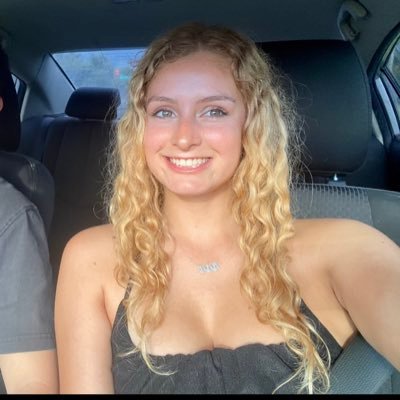 madisonpalen16's profile picture. 