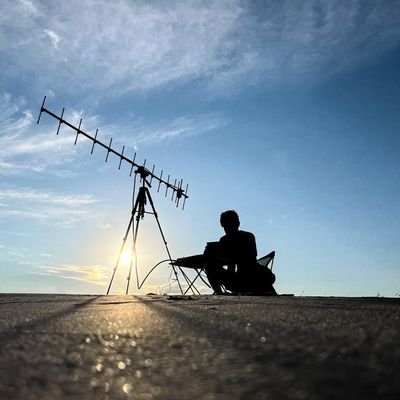 Amateur radio operator who enjoys QRP, POTA, CW, and satellites. Satellite roving when I can. Stressed medical student. Musician. PhD in procrastination.