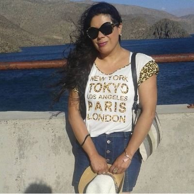 amo a los animales ,la buena musica ,Amo a mi Familia , Sagitariana ,  Emprendedora 24/7 :), mi equipo de 💛 coquimbo unido 💛🖤 y vegana.