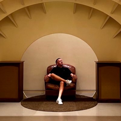 Find me on 'the other site'. You know, the one without the salutes.
https://t.co/10pb4RIKnn