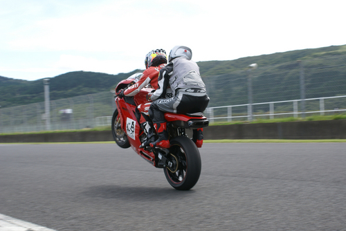 team_sugai's profile picture. 全日本ロードレースJSB1000クラスへ参戦をしているチームスガイレーシングジャパンです。プロライダーとして活動をしているレーシングライダー須貝義行は仙台市出身です。ライダースガイとスタッフで頑張ってつぶやきます