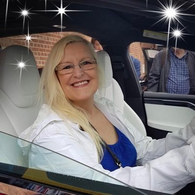 adeleleather35's profile picture. 