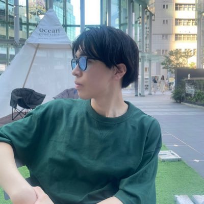 H3Djv's profile picture. 21歳/ デイトラ(デザイン勉強中📚）HP・LPの制作・公開 Wordpressのオリジナルテーマなど|ご依頼はDMにて受付中| UVERworld Falilv ポートフォリオ準備中