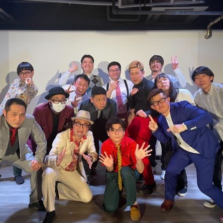 zen_oji_023's profile picture. 大阪を拠点とした平均年齢39歳のおじさん芸人ユニットです👲ネタと体を張ったコーナーで皆様を笑顔に😊怪我したら即刻中止ユニット解体です！月1開催☝️おじさん達が元気を分け与えます💡ぜひお越しください👀次回▶︎▶︎また逢う日までお元気で👴🏻