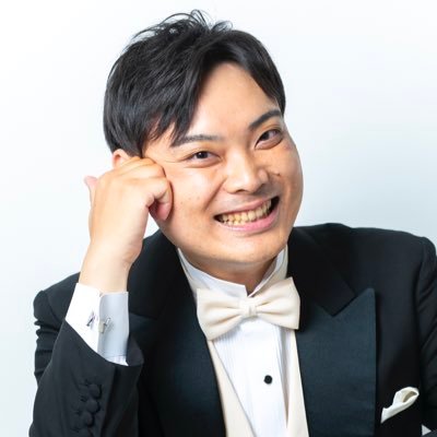 yasuhiro_tenor's profile picture. 京都府出身、大阪府在住。テノール歌手。第29回奏楽堂日本歌曲コンクール歌唱部門入選 第9回日光国際音楽祭声楽コンクール審査員特別賞。合唱指導者。なわて音楽プロジェクト実行委員 なわて混声合唱団団長兼専属ボイストレーナー、関西大学グリークラブ ボイストレーナー 関西二期会会員　大阪キリスト教短期大学非常勤講師