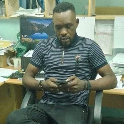 DanielAnyebe3's profile picture. wahala