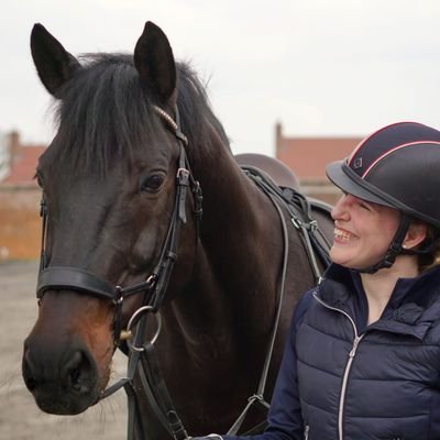 8x Paralympic gold medalist in dressage with Cerebral Palsy as well as a software developer in London. Join the journey by becoming a member of #SophiesGoldClub