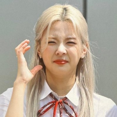 midzysstruggles's profile picture. submit via dm 📨