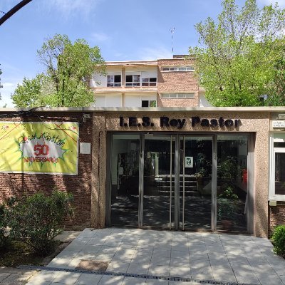 Instituto de Enseñanza Secundaria de Madrid con más de 50 años de tradición en el barrio de Moratalaz. Nos puedes seguir también en:  https://t.co/7zkEuQLTUX