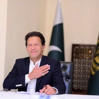 جب تم خود کو کسی پر بوجھ بنتا دیکھو، تو ان کا بوجھ ہلکا کردو۔