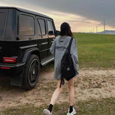 Trix8668's profile picture. During the university, My served as the chairman of the travel club and organized many travel activities.  ☺