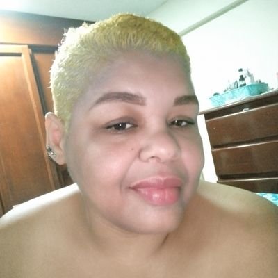 Divertida, buena niña, amorosa, EGOISTA. A Veces Santa A Veces Diabla si no puedes con tu vida no podras con la mia asi que descanza de esa gran labor. 11 11
