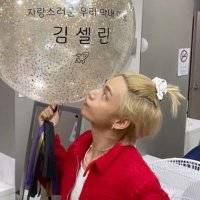 Chloe✨ au pinned (@jk_potaeto) 's Twitter Profile
