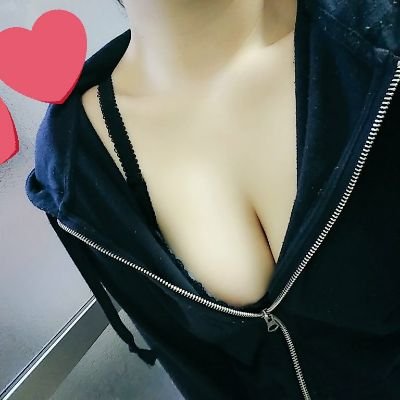 asuka4519766682's profile picture. 私は独身女性で、気分を良くしてくれる人と新しい关系を始めたいと思っています。