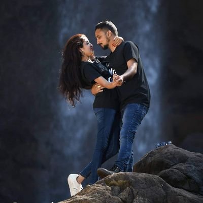 aakashkc's profile picture. 😂😂😎😎