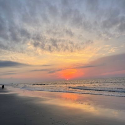 :) Keep it simple, keep it real I have no time for fake anything. Crafter of all kinds. Savor the moments life goes by to fast. Best part is being Grandma (Ma)