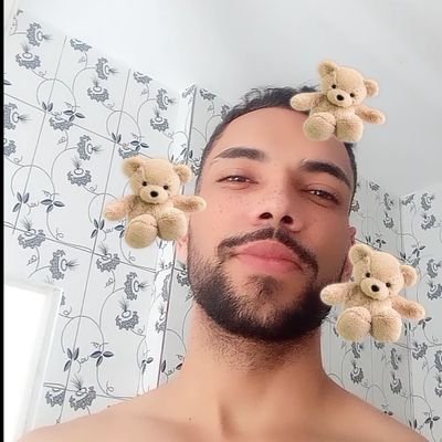 GilvanS37489476's profile picture. e pq o homi num vai no sol?