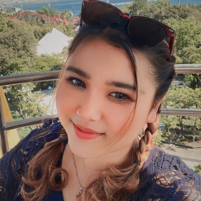 RirinFbrna's profile picture. 