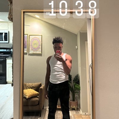 Isaiahxx15's profile picture. LLC🕊🤍