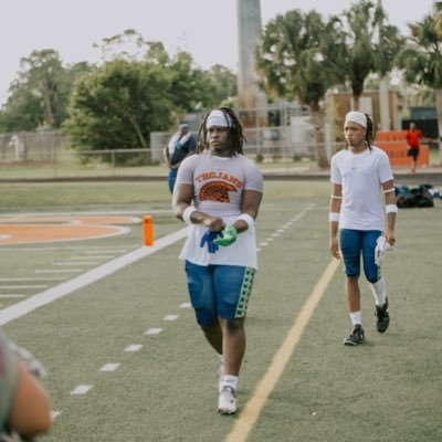 https://t.co/5gA4CwmE2C class of ‘24 mid-year Swfl Prep and Tech 6’2 250 H/TE coach January ready  @EdGantG5