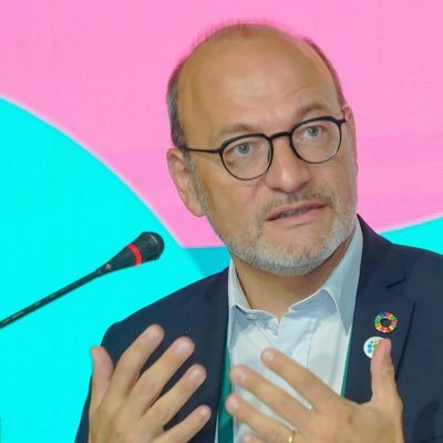 DG de l’@AFD_France, chair of @financeincommon, vice-pdt d'@IDFC_Network #MondeEnCommun #ToutAfrique #DuCotéDesAutres #Réconciliations @SportEnCommun #Sport4SD