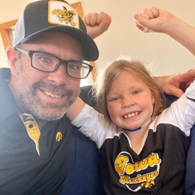Dad. Love the Hawkeyes, raw real music, writing, & being on a ⛳️ course. Passionate about learning & PK-12 education. All-Conference GIF user. John 13:7