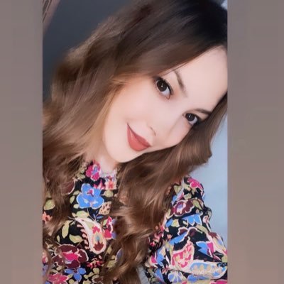 Ayseggglcuk's profile picture. Konu nedir