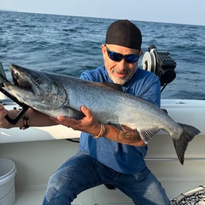 ToddKohen's profile picture. I feel sorry for people who don't know me. 😢