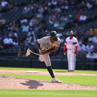 Profesional baseball Player Oakland Athletics and Leones del Escogido 🦁⚾️🔥