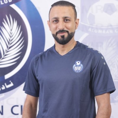 موظف حكومي بوزارة الصحة، حاصل على شهادة الاتحاد الاسيوي ( A ) المدير الفني للفريق الأول بنادي العمران ✌️