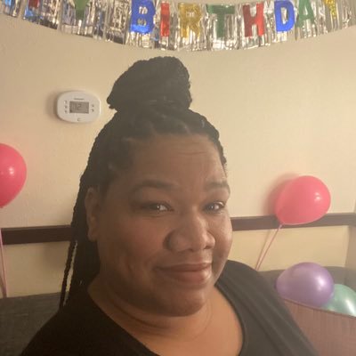 You couldn’t know me in 160 or less but...Christ Follower, Shoe Lover, Sports, Books.. Etc,etc... :-) Instagram:kia_yve https://t.co/YZ0Agcumjg