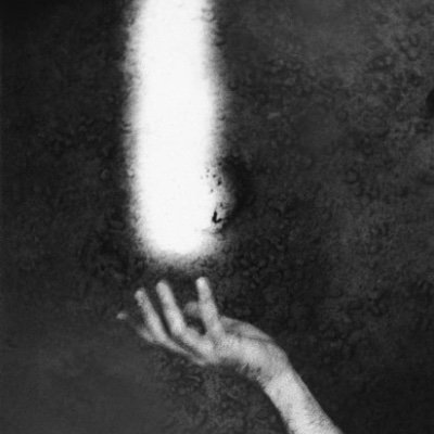 The ponderous counterspectacle of things ceasing to be.