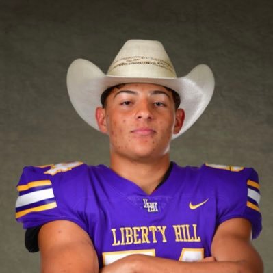 ‘25 | Liberty Hill HS | Football | Powerlifting Captain | Track & Field | DE/T | 6’2 215 | 485 Squat | 295 Bench | 295 Power Clean|3.5 GPA| NCAA ID #2207607527