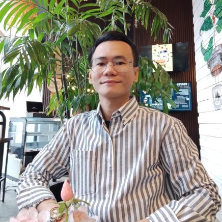 NazzzFernandez's profile picture. 